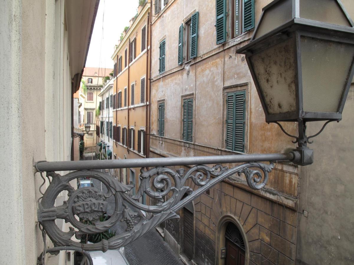 Rovere Tiber House Rom