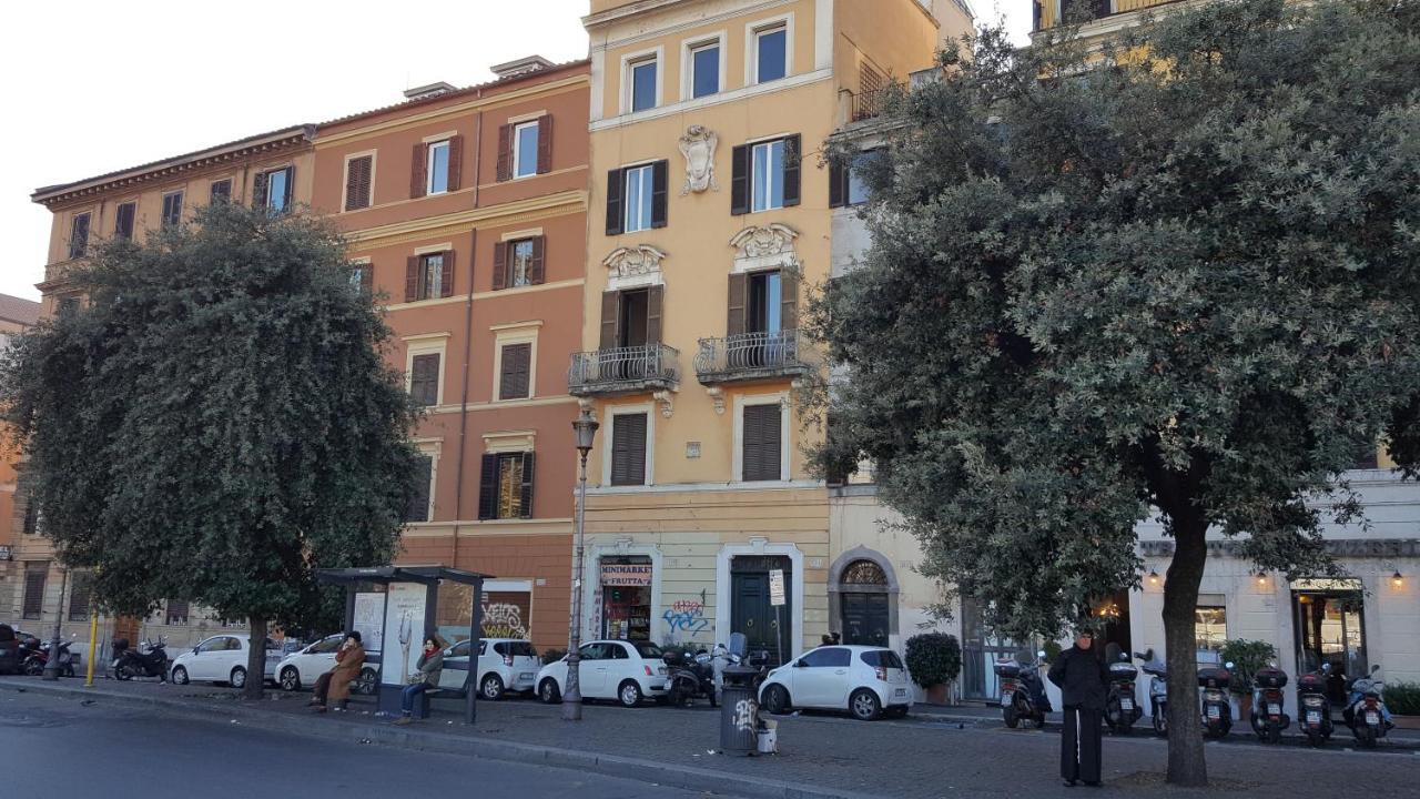 Rovere Tiber House Rom
